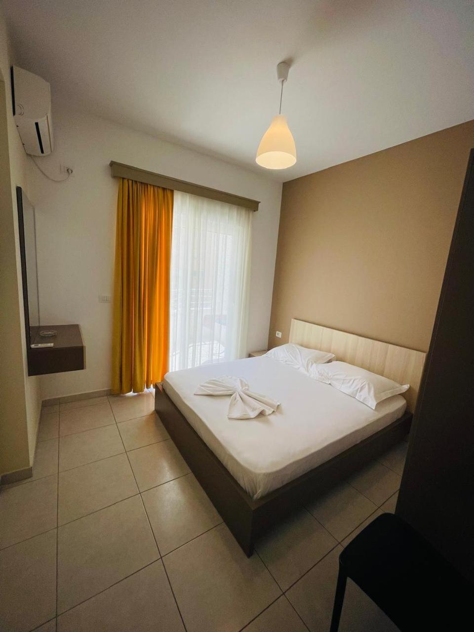 Eliona Apartments Sarandë Exteriör bild