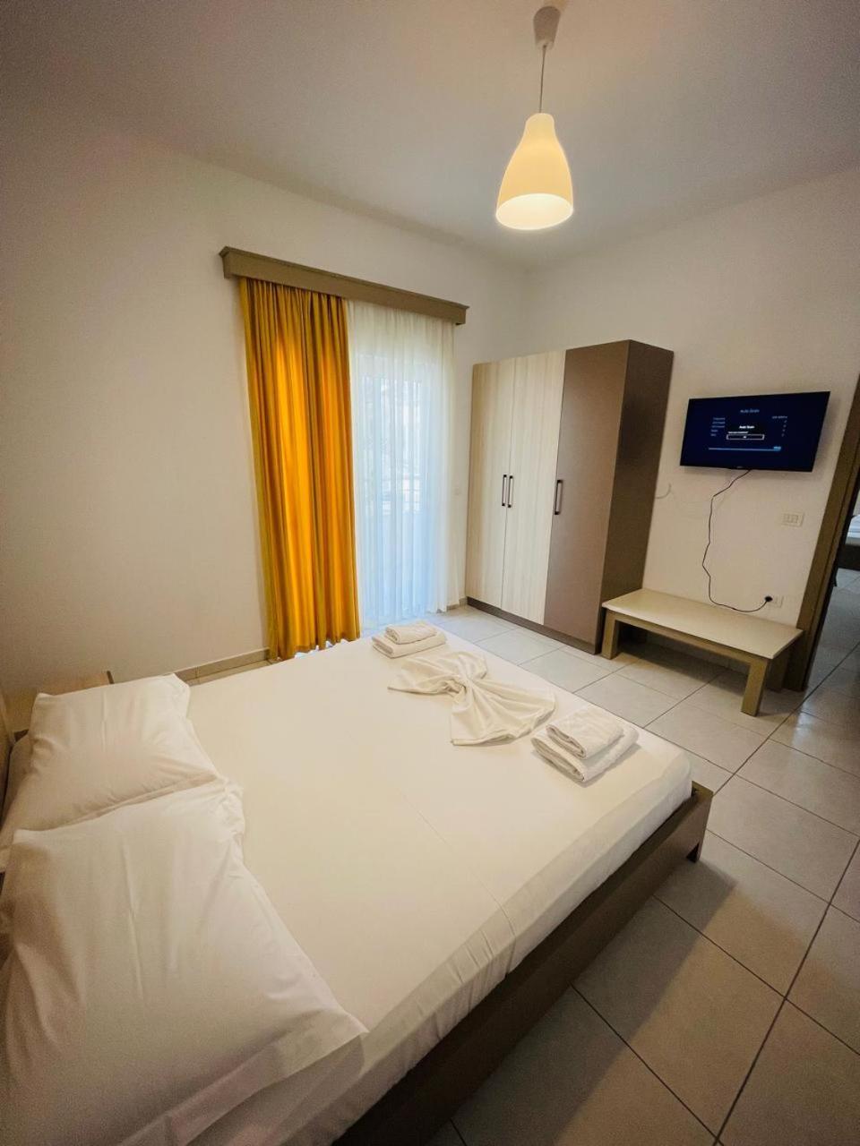 Eliona Apartments Sarandë Exteriör bild