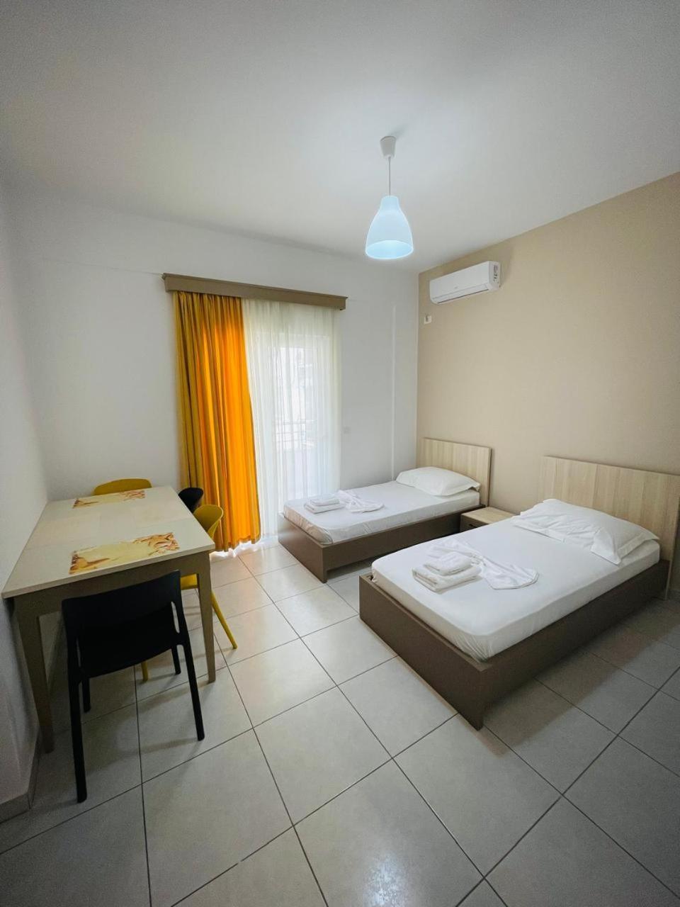 Eliona Apartments Sarandë Exteriör bild