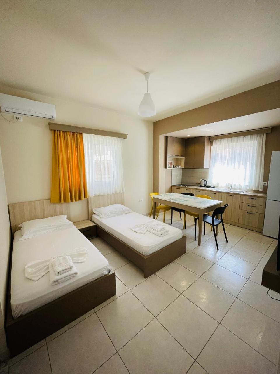 Eliona Apartments Sarandë Exteriör bild